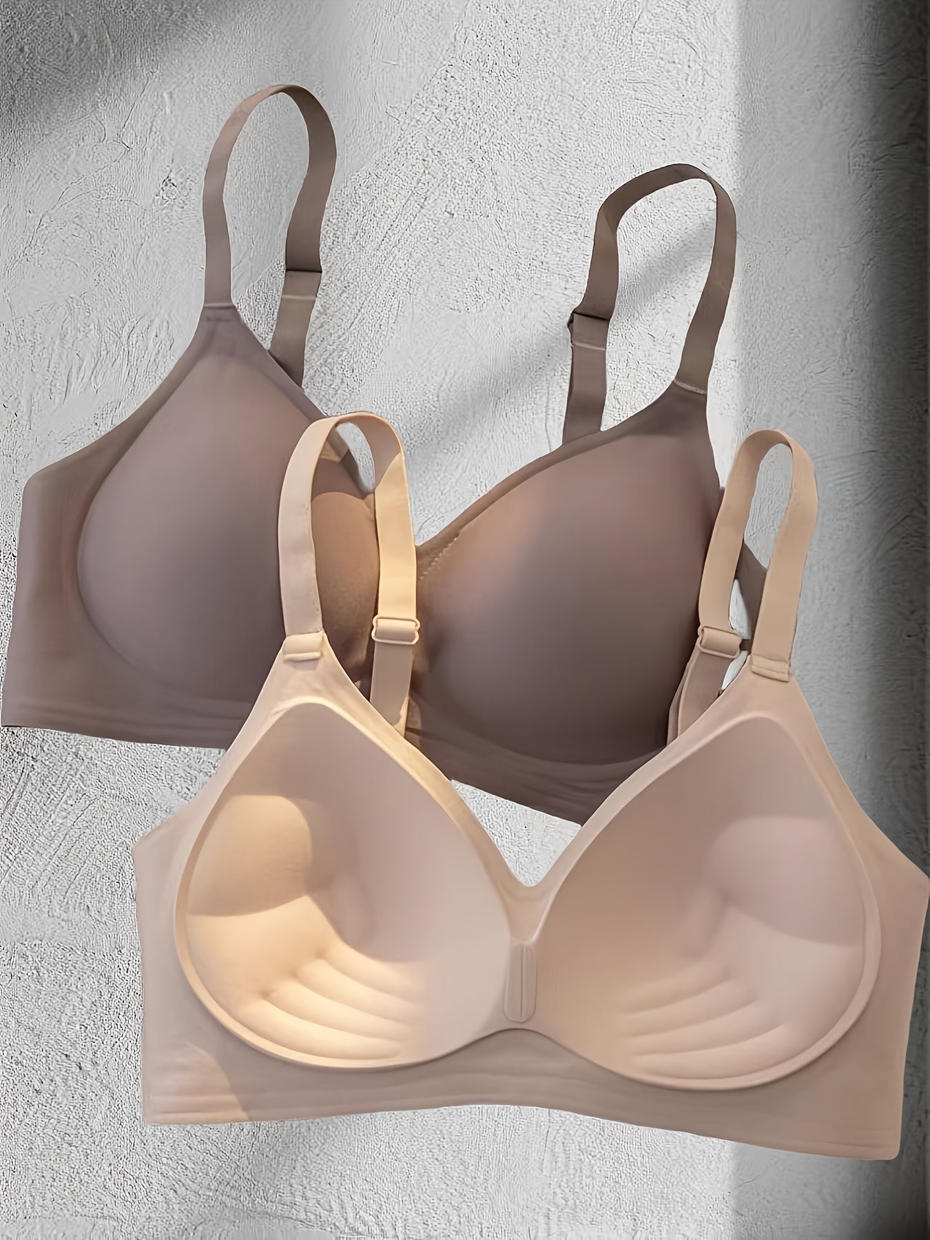 [Wireless Push-Up Bras] 3pcs Women's Wireless Push-Up Bras Set - Seamless T-Shirt Style, Soft Nylon/Spandex Blend, Palm Support, Medium Lift, Non-Removable Pads, Thin Comfort Straps, Black & Beige, Ideal for Daily Wear & Special Occasions